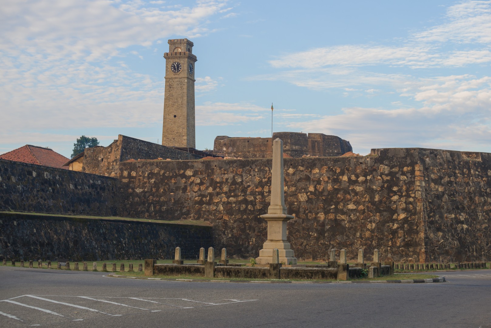 morning-at-the-walls-of-the-ancient-fortress-of-th-2025-10-06-12-25-22-utc